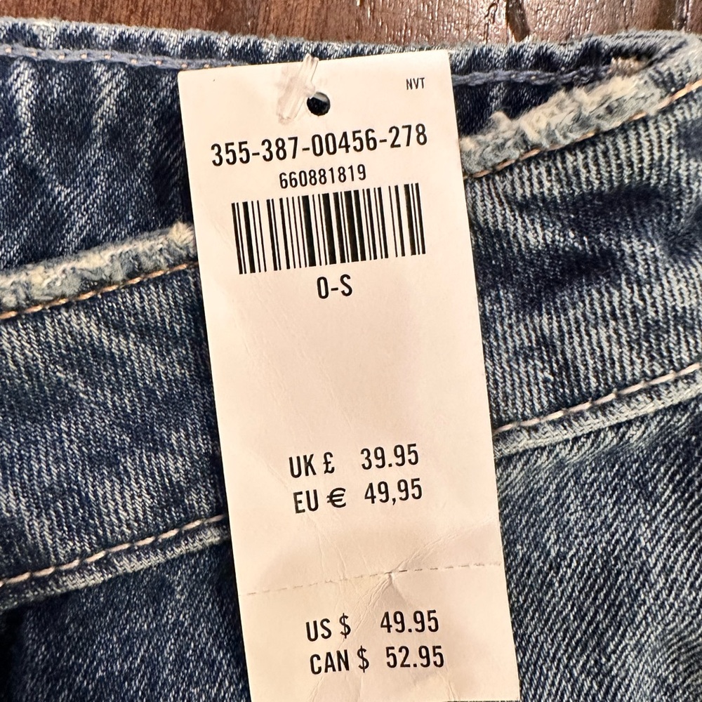 Hollister Low-Rise Loose Denim Jeans